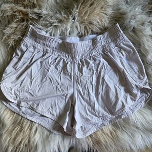 Lululemon Tracker Short V 4"